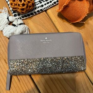 Kate Spade Greta Court Glitter Wallet Grey